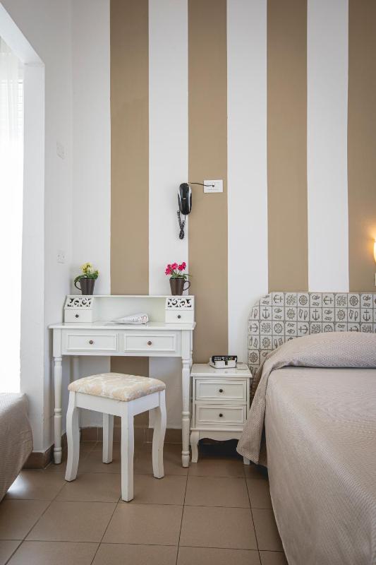  Triple Room with Balcony and Side Sea View image 2