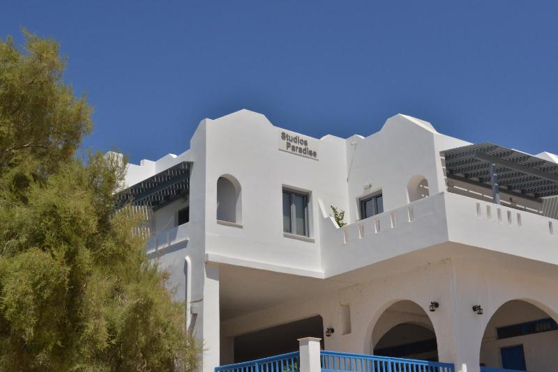 Deluxe Apartment with Sea View image 2