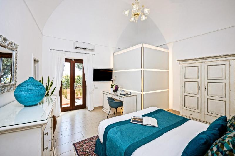 Deluxe Double Room with Sea View - Annex image 3