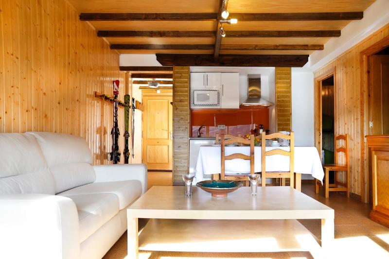 Two-Bedroom Apartment (6 Adults) image 3