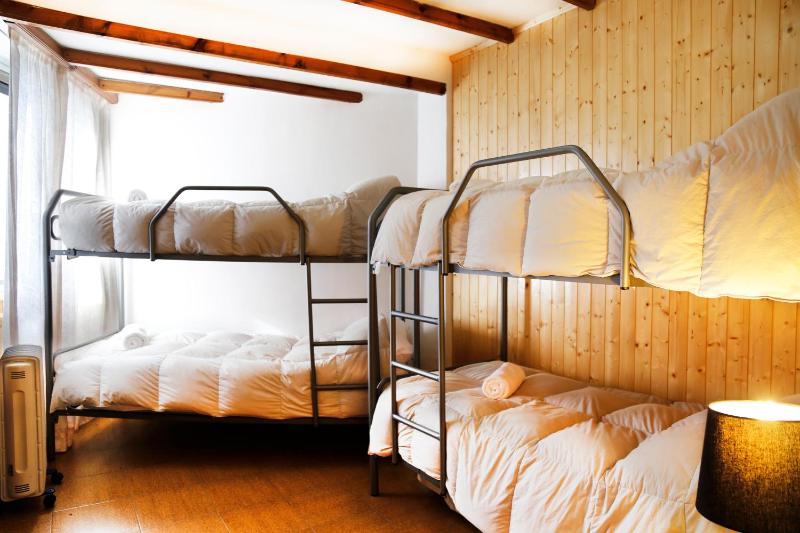 Two-Bedroom Apartment (8 Adults) image 3