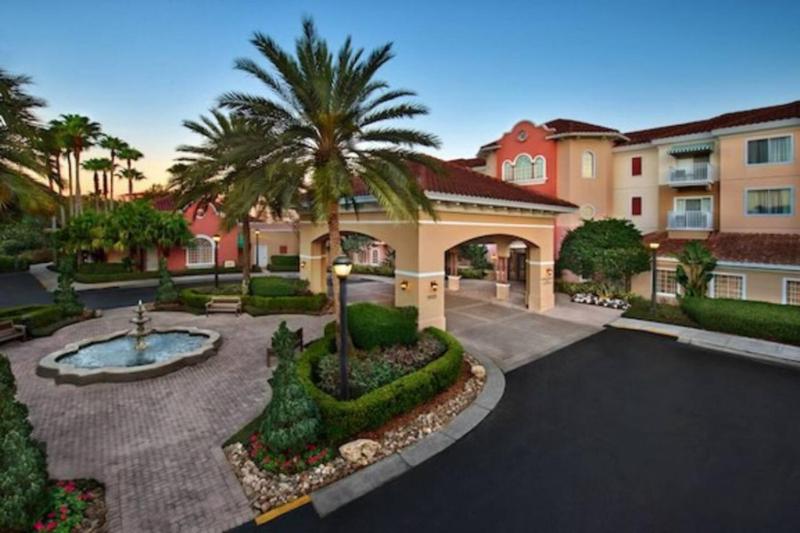 Marriott Grande Vista Luxury Studio - image 6
