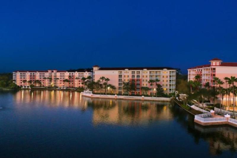 Marriott Grande Vista Luxury Studio - image 8