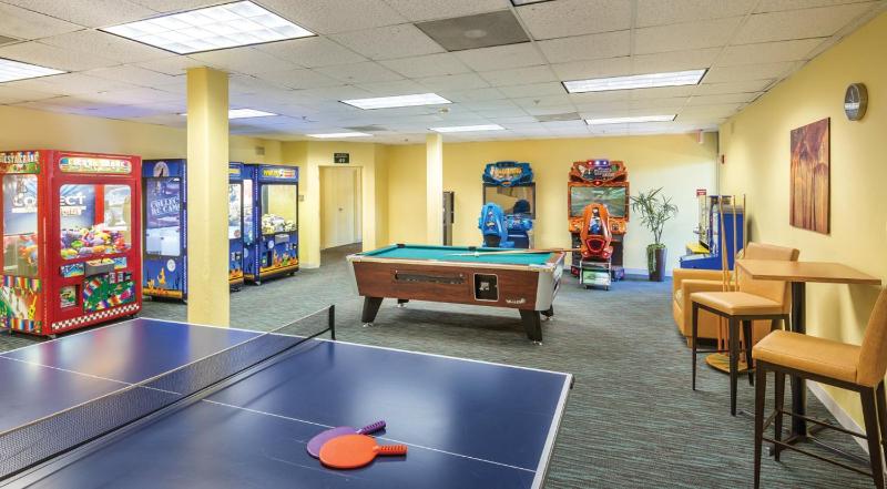 Family fun in Palm Springs in this resort 2BD condo with resort amenities including kids pool - image 24