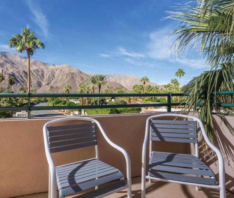 See Palm Springs and relax in this 1BD condo with resort amenities including pool or hot tub - image 3
