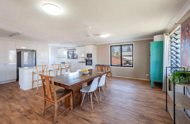 Blue House on Pippi - Oceanstays - Pet Friendly - image 3
