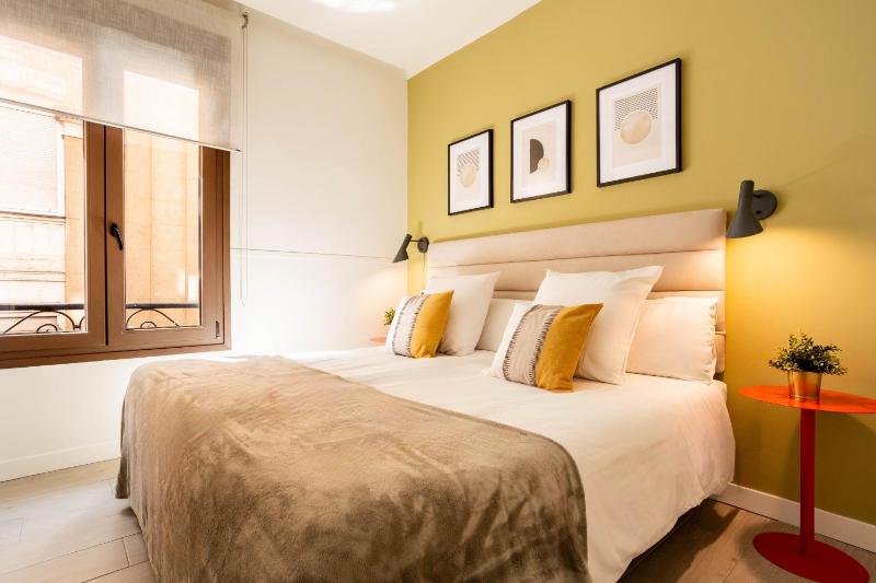 Three-Bedroom Apartment II image 4