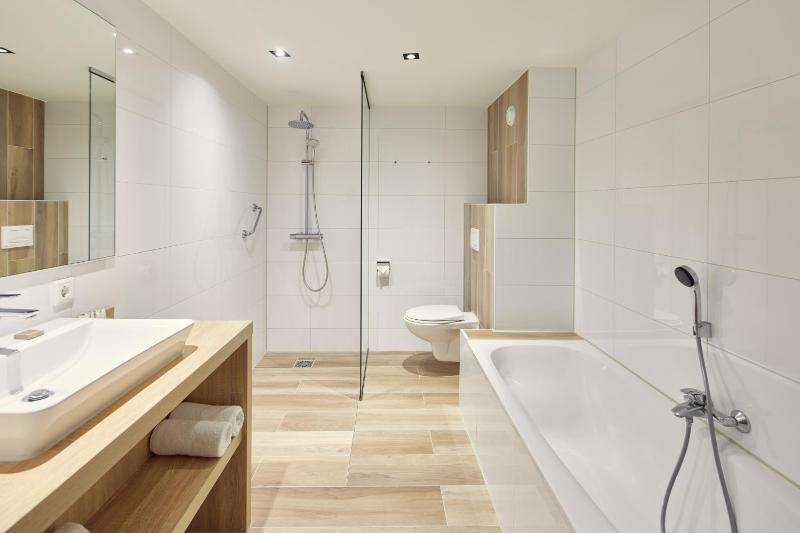 Executive Double Room image 4