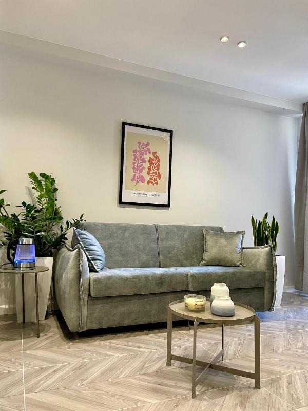 - Parking - Comfy City Center Apartment - - image 9
