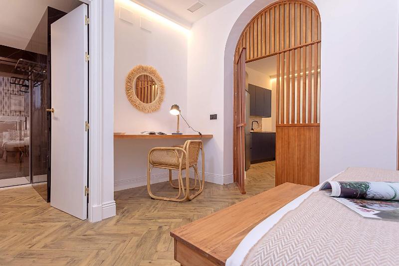 Genteel Home Lagar - image 6