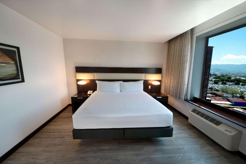 Four Points by Sheraton San Jose Sabana - image 9