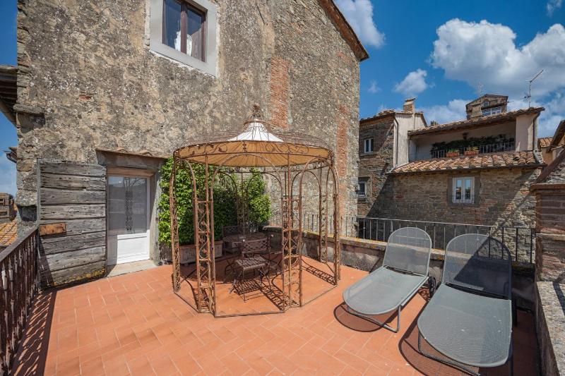 Apartment with Terrace image 3