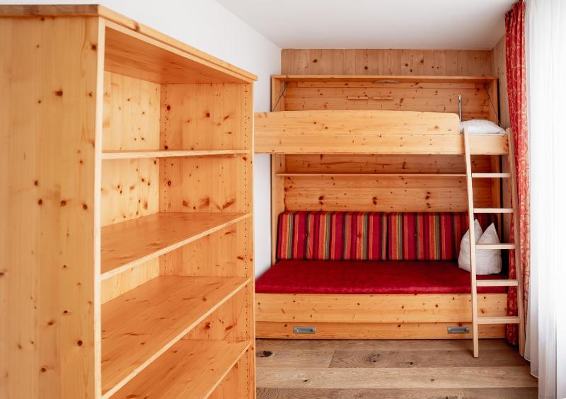 Classic Quadruple Room image 4