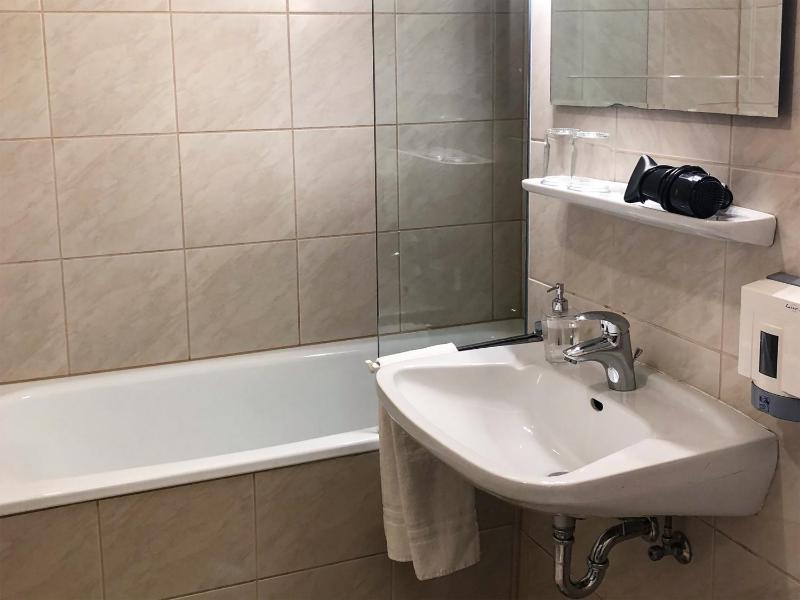 Standard Apartment image 3