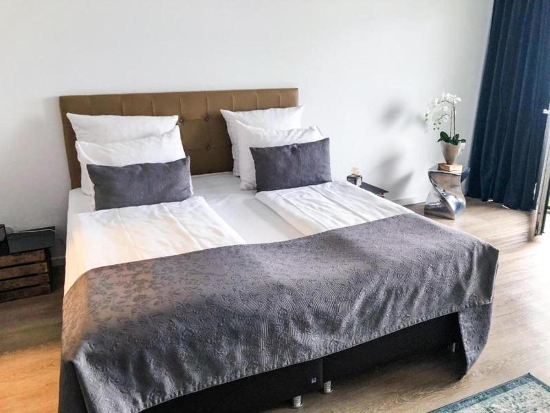 Standard Apartment image 1