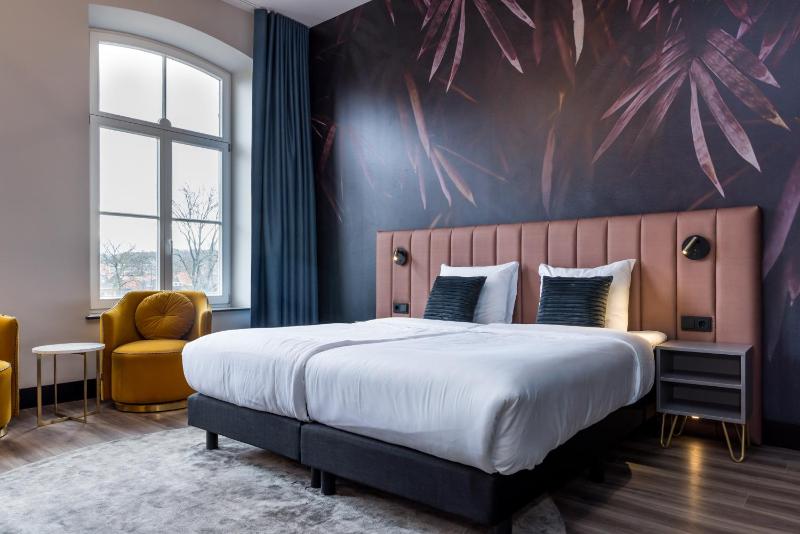 Superior Double Room image 1