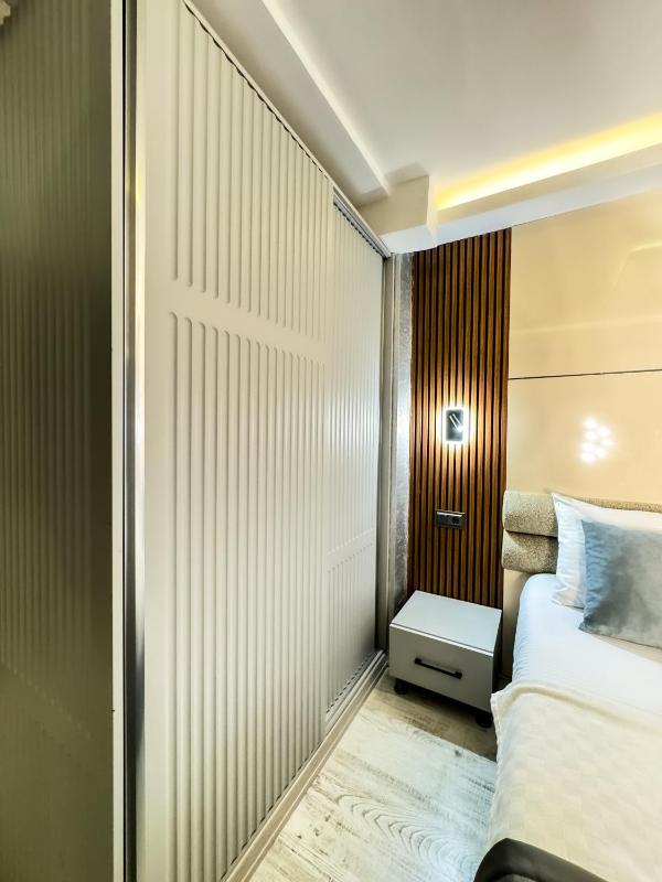 Deluxe Triple Room image 2