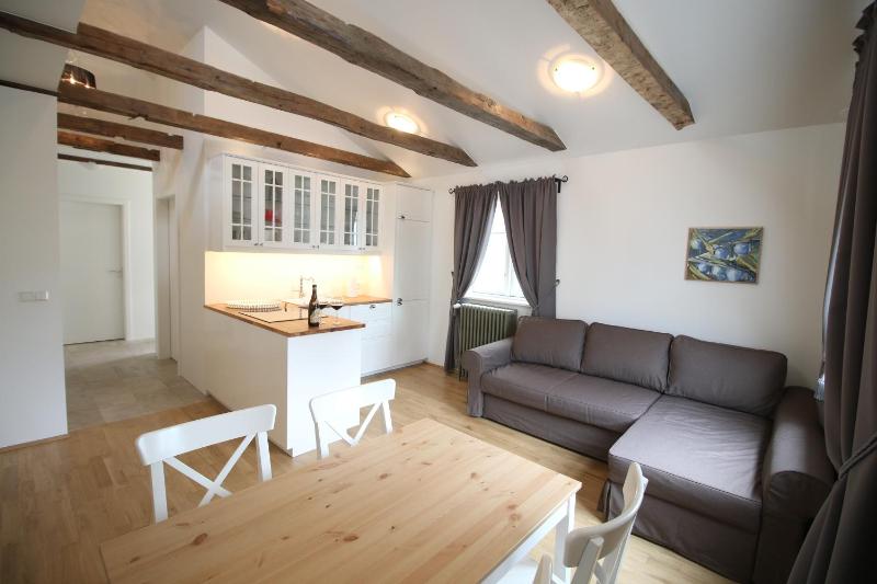 Deluxe Apartment image 3