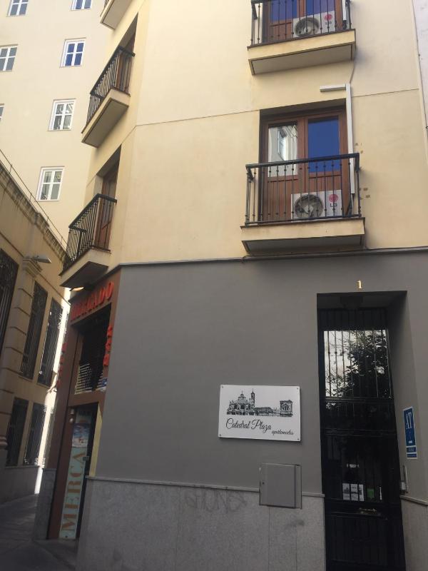 One-Bedroom Apartment (4 Adults) image 2