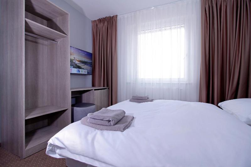 Aviator Garni Hotel Bratislava - image 7
