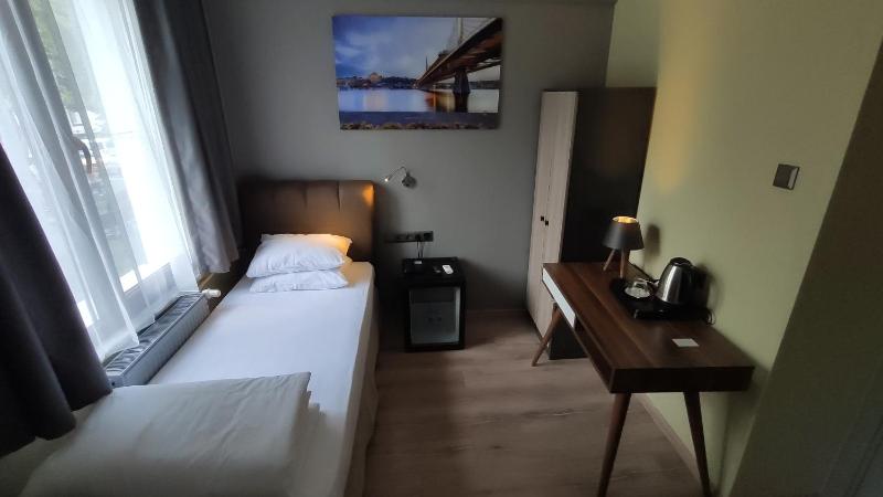 Superior Single Room image 1