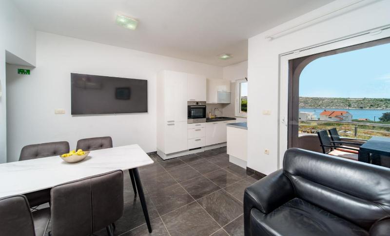 One-Bedroom Apartment with Sea View and Balcony image 3