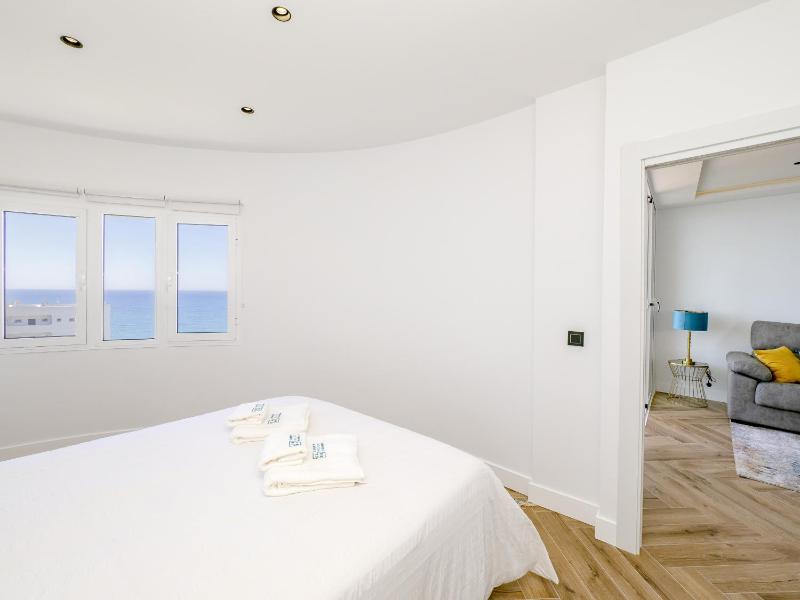 Cubo's Vistalmar Calahonda Apartment - image 2