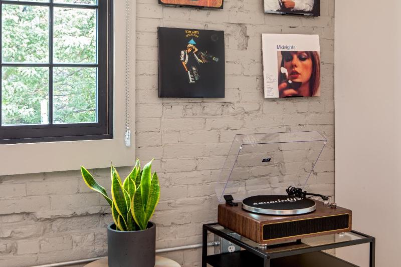 Suite image 3