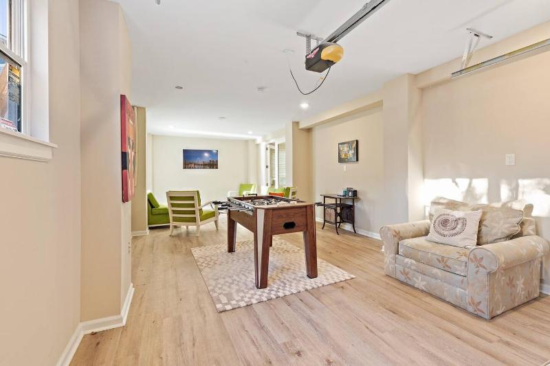 NEWLY REMODELED BEACHFRONT PRIVATE BEACH ACCESS - image 39