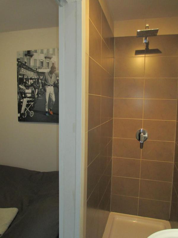 Economic Single Room ( 1 Adult) image 2