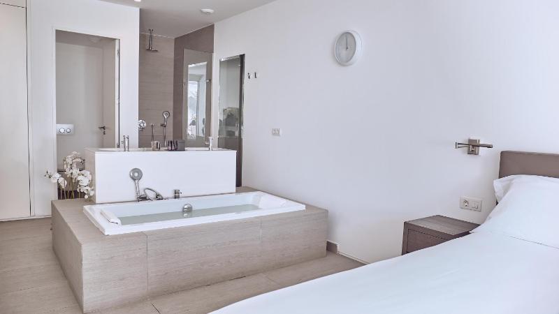 Domes Baobab Suites - image 12