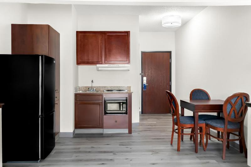 Superior King Suite - Non-Smoking image 2