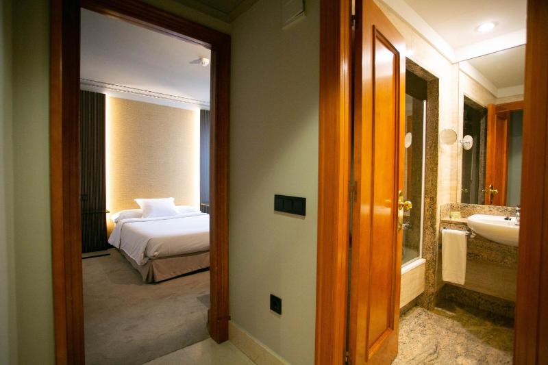 Hotel Sercotel Ciudad de Oviedo - image 14