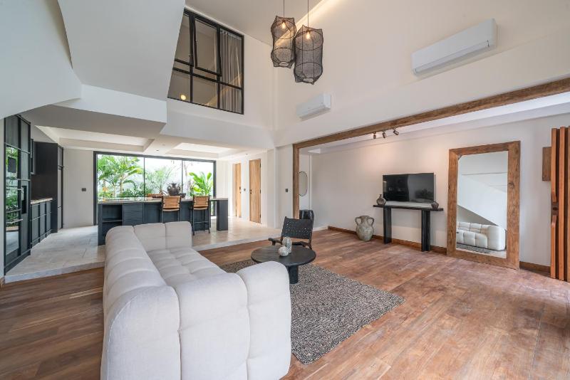 Villa Moana - Incredible 2BR Villa Next To The Beach in Canggu - image 36