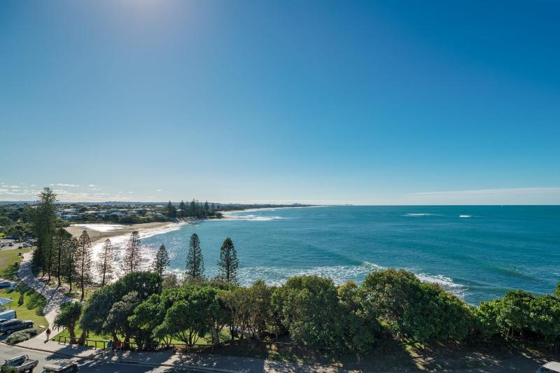 Ocean Front Views with Rooftop Terrace - image 6
