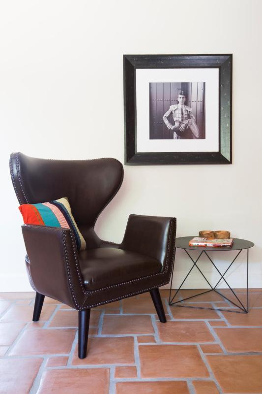 King Suite - Ground Floor- Men Only image 3