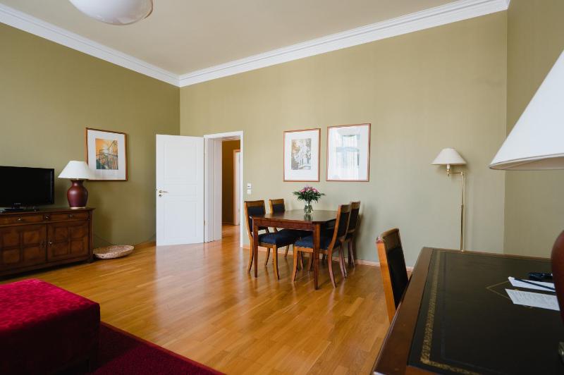 King Suite with Balcony image 1
