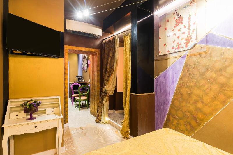 One-Bedroom Apartment with Terrace image 4