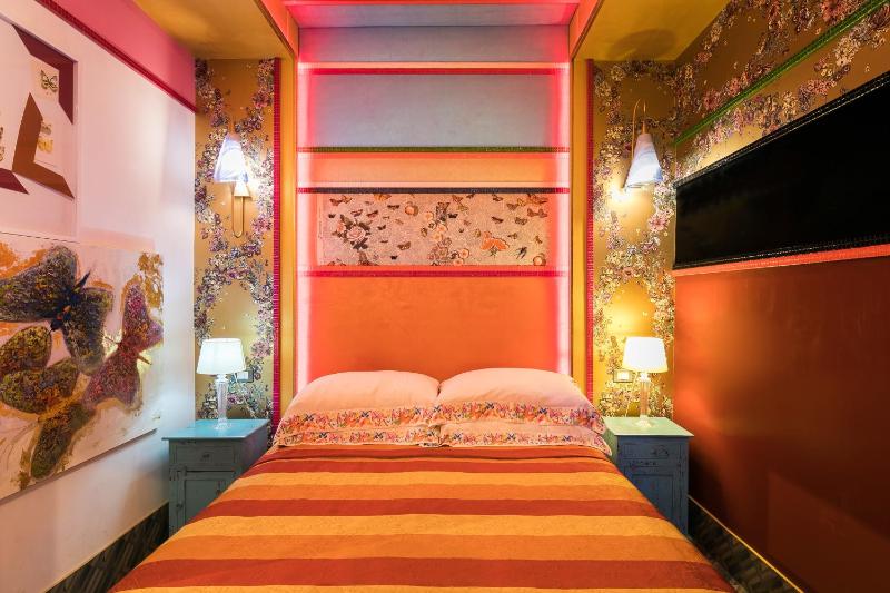 One-Bedroom Apartment with Terrace image 1