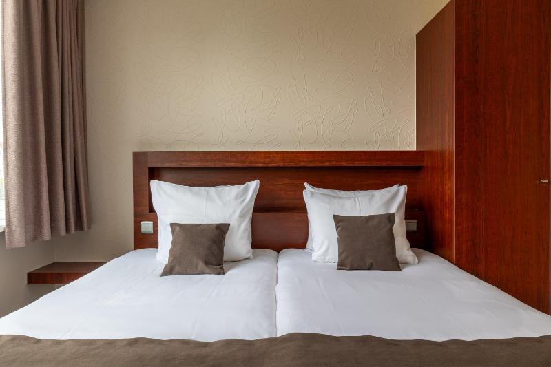 Double Room with Shower image 4