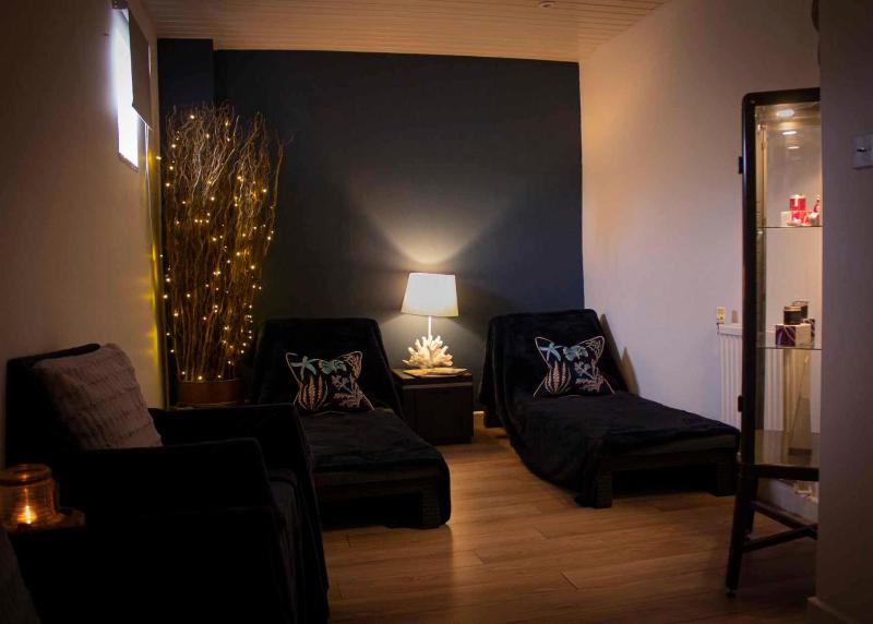 Family Room with Sea View image 3
