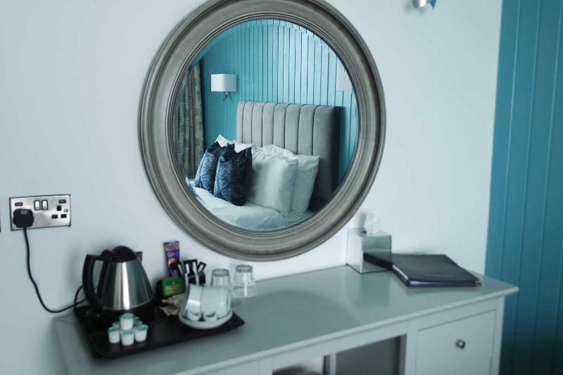 Double Room with Sea View image 1