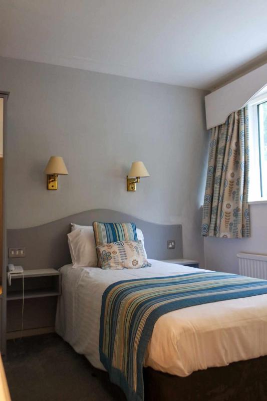 Single Room image 1