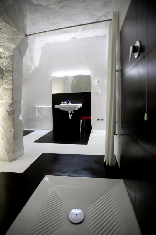 Superior Triple Room image 2