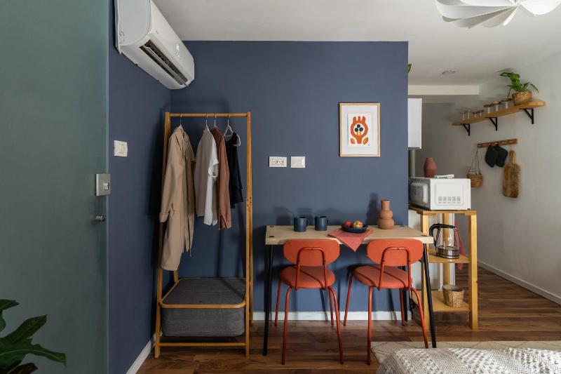 Dotan's Boutique Studios - By Gordon Beach! - image 16