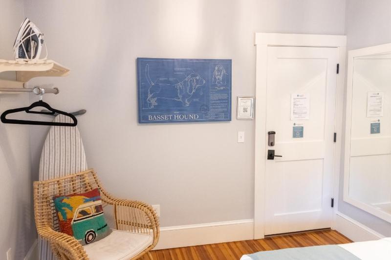 Room 3 image 2