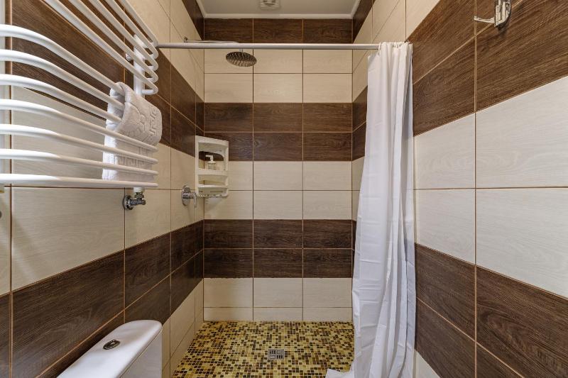 Standard Triple Room image 3