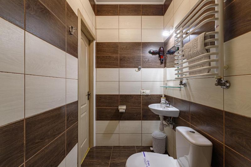 Standard Triple Room image 2
