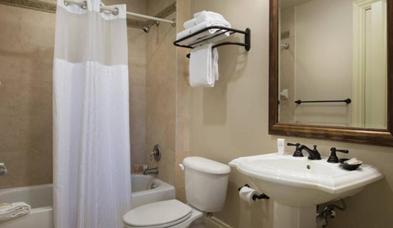 Beautiful Hotel in La Cascada - 1BD Sleeps up to 4 - image 3