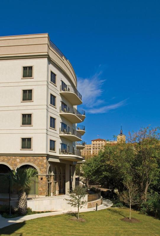 Beautiful Hotel in La Cascada - 2BD - image 16
